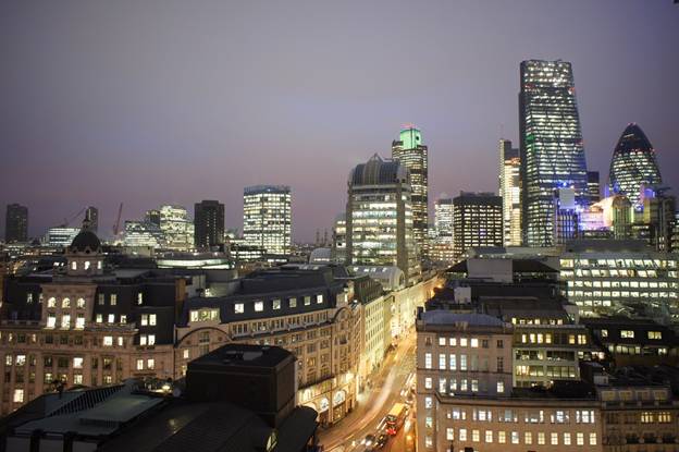 Malaysia đầu tư vào địa ốc Australia và Anh